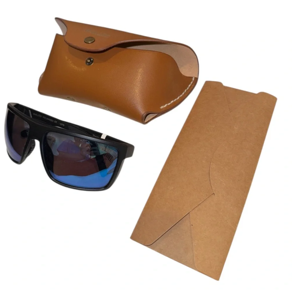 Brand New Blue and Black Bajio Toads Sunglasses